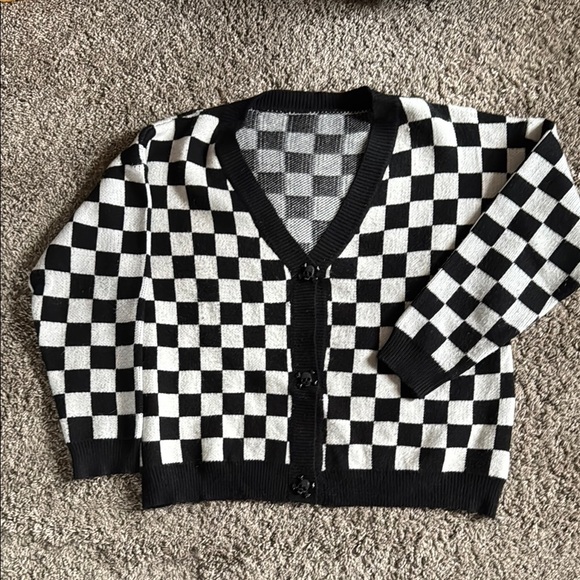 Boxy checkered cardigan with skull and crossbones buttons M - Picture 1 of 5